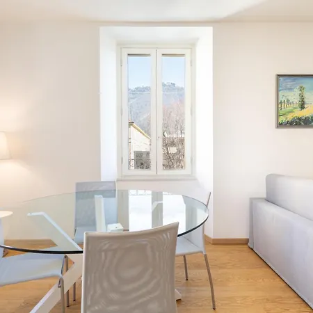 Historical Center - Free Parking And Private Terrace Apartament Como
